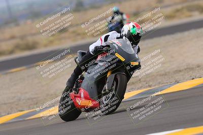 media/Sep-10-2022-SoCal Trackdays (Sat) [[a5bf35bb4a]]/Turn 11 (11am)/